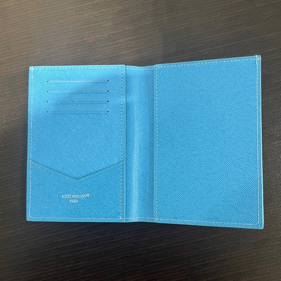 Louis Vuitton Blue Monogram Travel Passport Holder - Picture 3 of 3